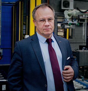 Waldemar Rzeszutek, Vice President, Technical Director